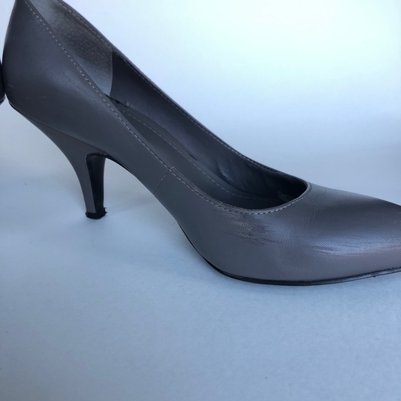 BCBG Grey Kitten Heels - Picture 5 of 10